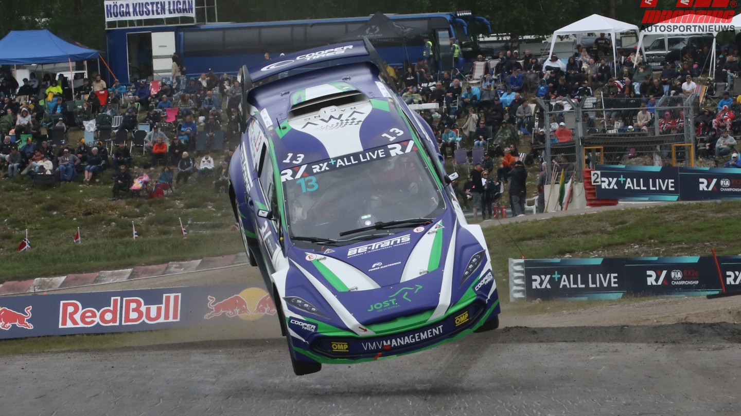 flying viktor vranckx 
by johan dingenen